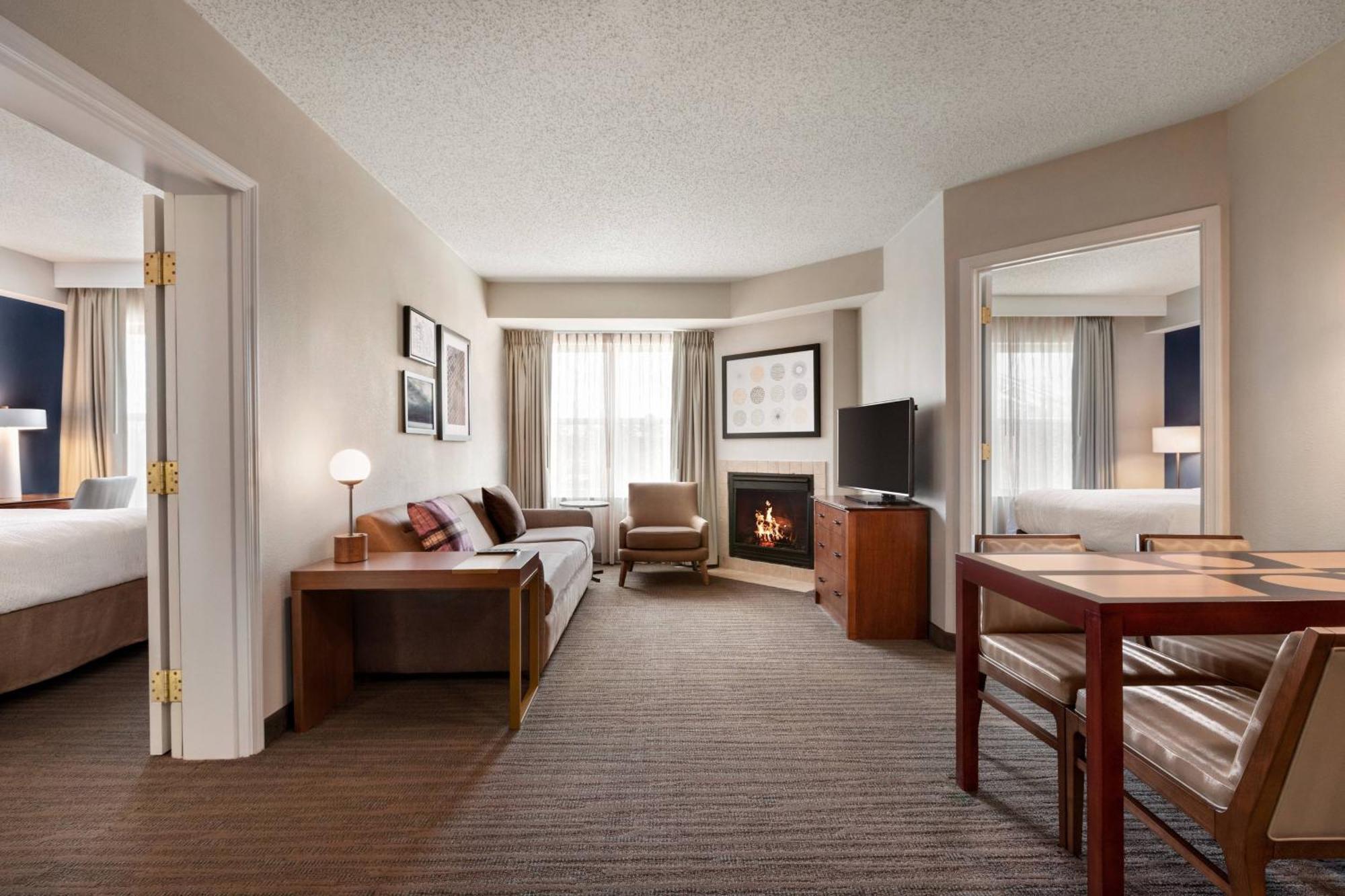 Baltimore Hotel 3*