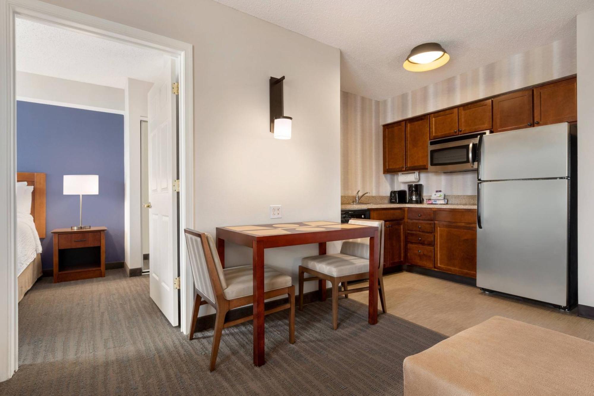 Baltimore 3* White Marsh