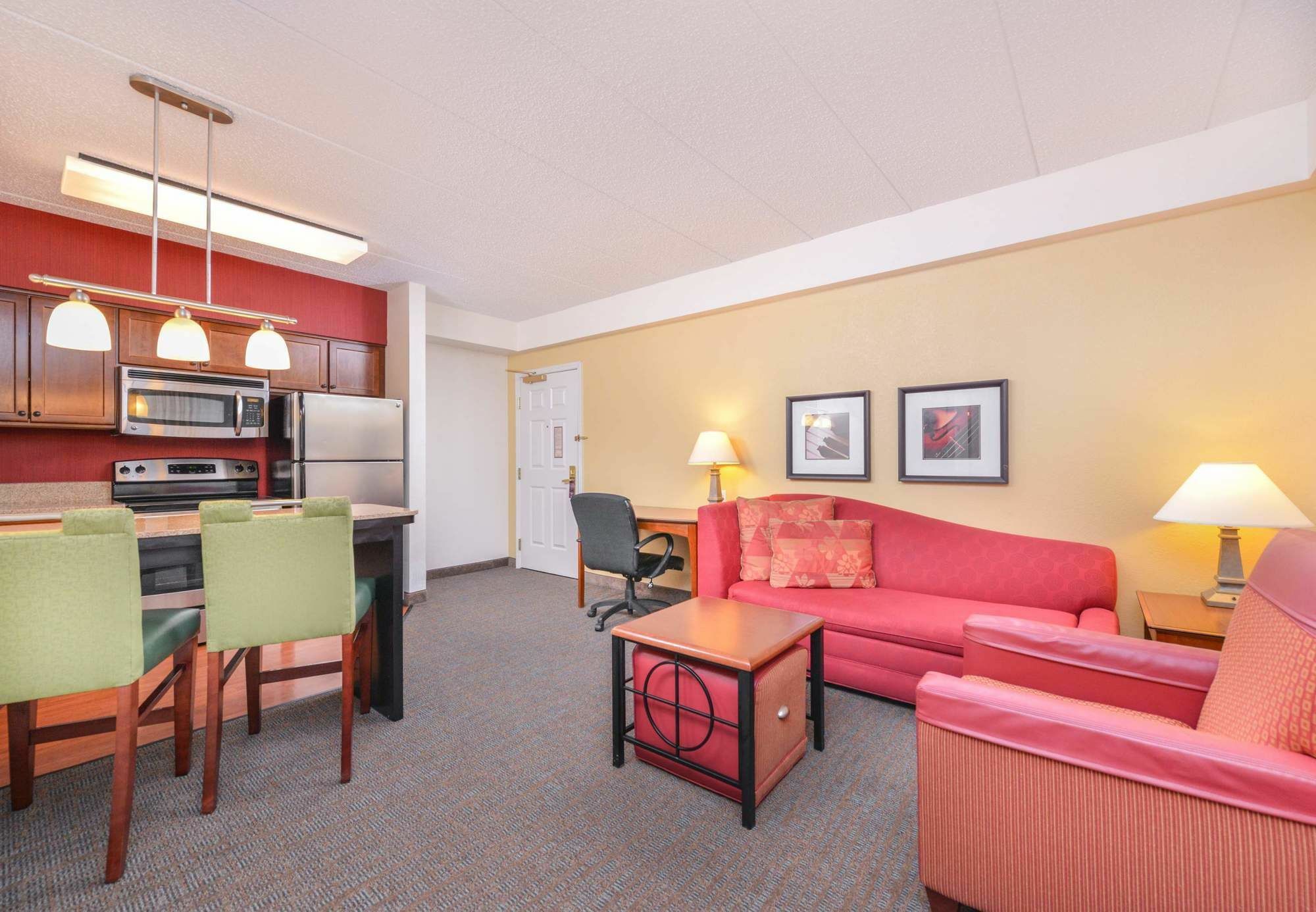 Baltimore 3* White Marsh